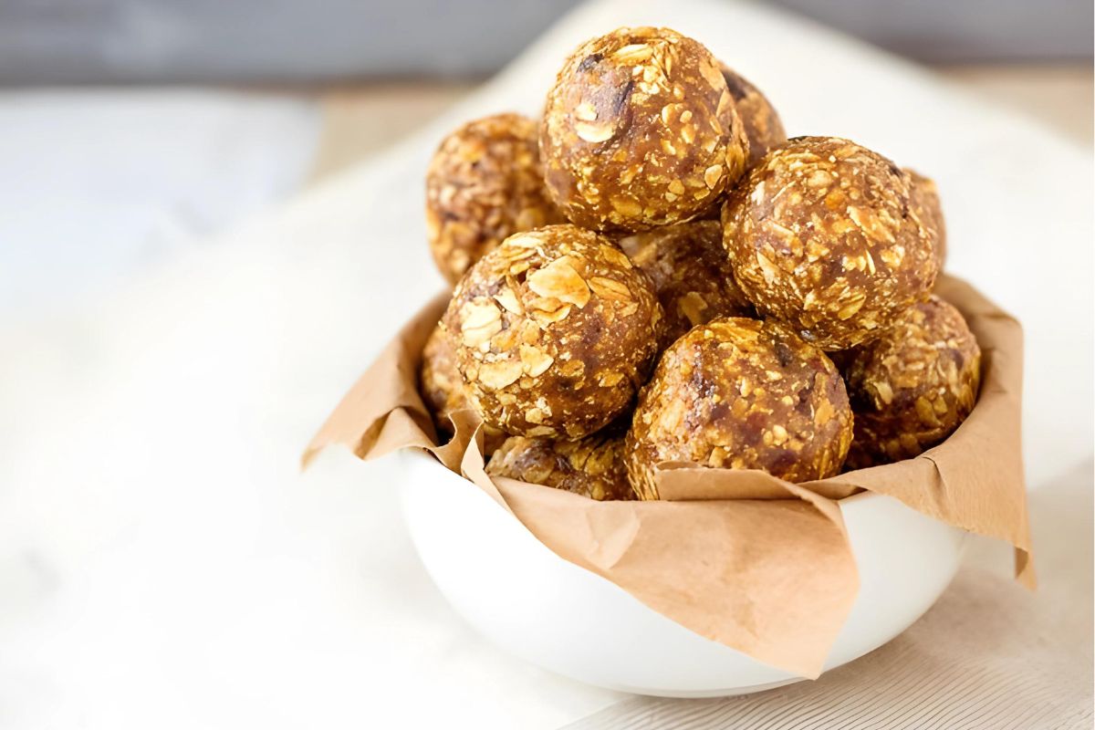 Peanut Butter Chocolate Protein Balls - PiperCooks