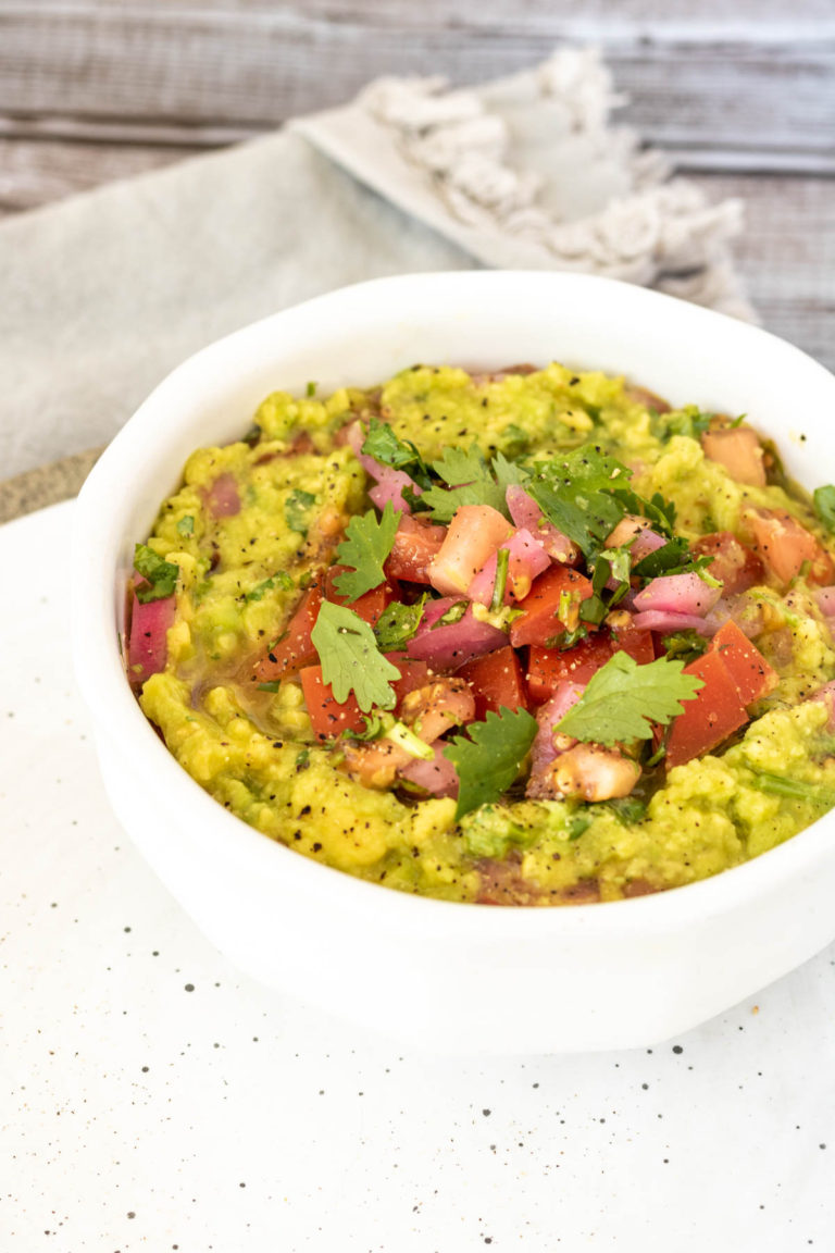 Guacamole in a bowl.