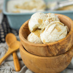 cinnamon roll ice cream in a bowl