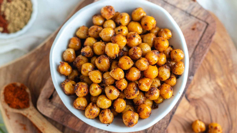 Crispy fried chickpeas in a bowl.