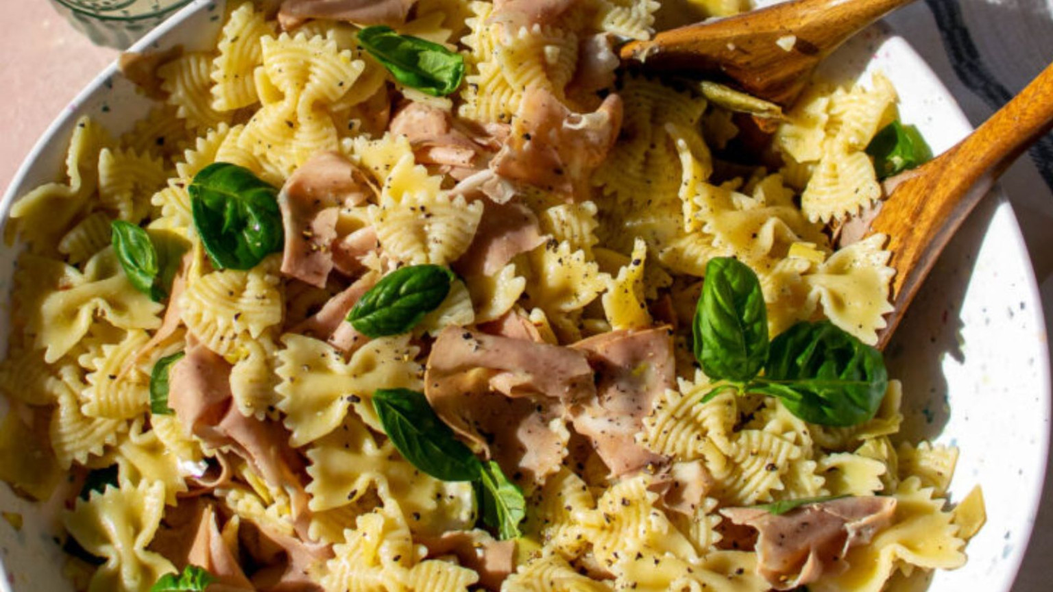 23-easy-pasta-salads-perfect-for-hot-days-piper-cooks
