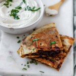 Meat-filled fried pitas.
